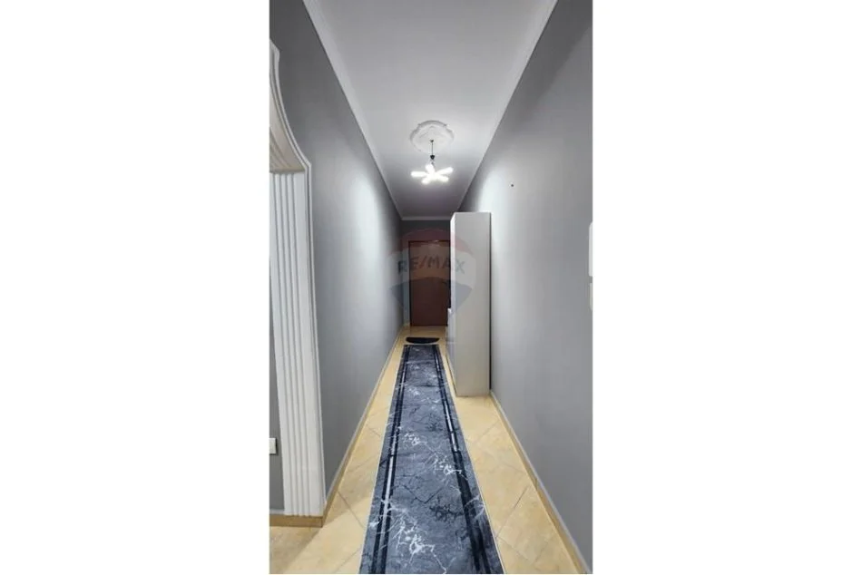 Tirane, jepet me qera apartament 2+1 , 650 € (Don Bosko)