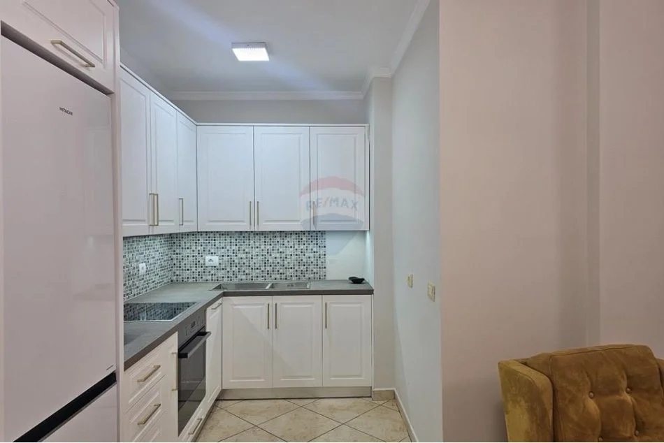 Tirane, jepet me qera 2+1 Kati 2, 100 m² 800 € (Myslym Shyri, Shqipëri)