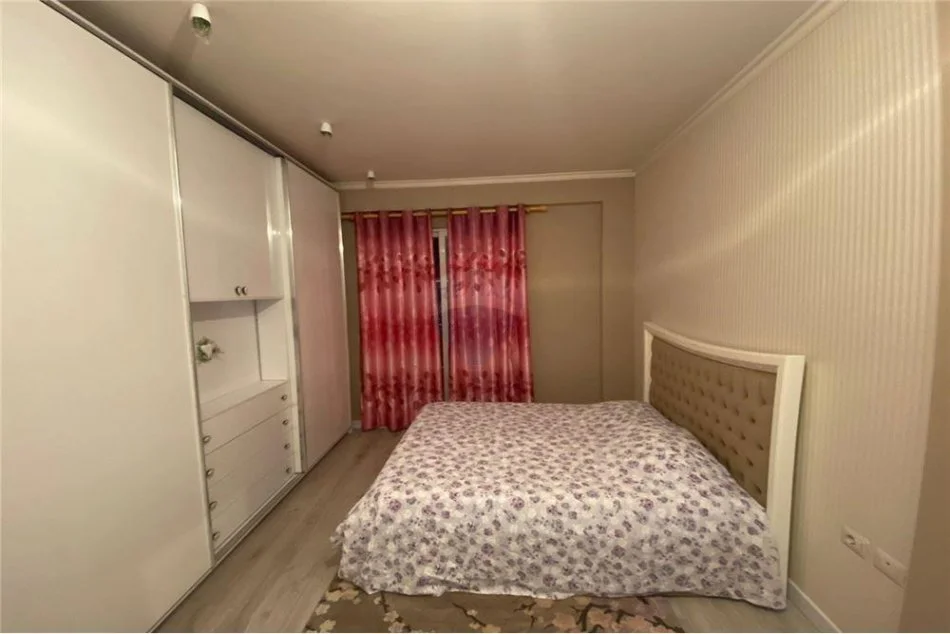 Tirane, jepet me qera apartament 2+1 Kati 7, 99 m² 700 € (Apartament 2+1 per qira tek Kontakti)