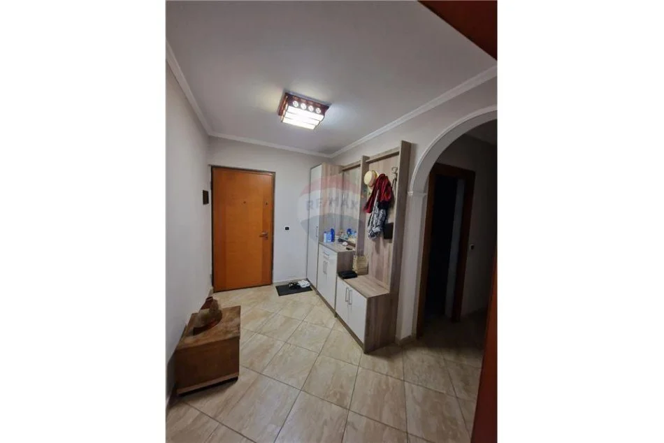 Tirane, shitet apartament 2+1 Kati 3, 149.000 € (Rruga Mine Peza)
