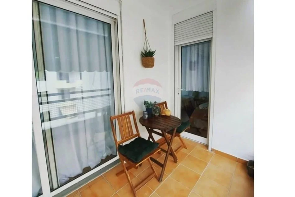 Tirane, jepet me qera apartament 1+1 , 72 m² 600 € (Rruga e Dibrës - Selvia)