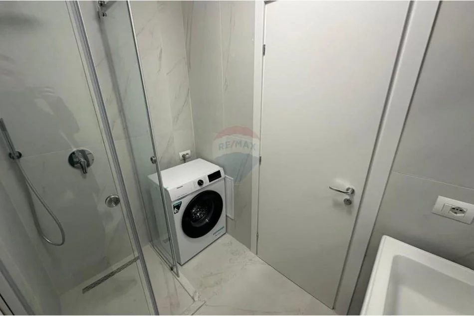 Tirane, jepet me qera apartament 2+1 Kati 6, 90 m² 750 € (Myslym Shyri)