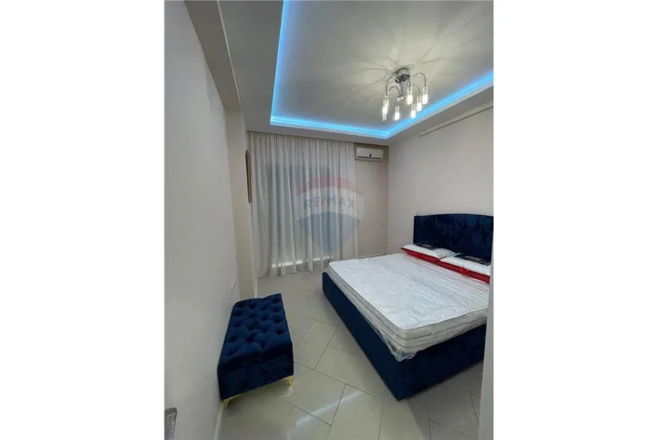 Vlore, jepet me qera apartament 1+1 , 65 m² 500 € (Uje i Ftoht)