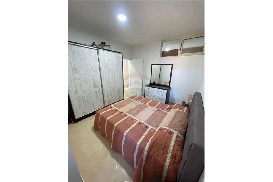 Vlore, jepet me qera apartament 2+1 Kati 9, 80 m² 370 € (Transballkanike)