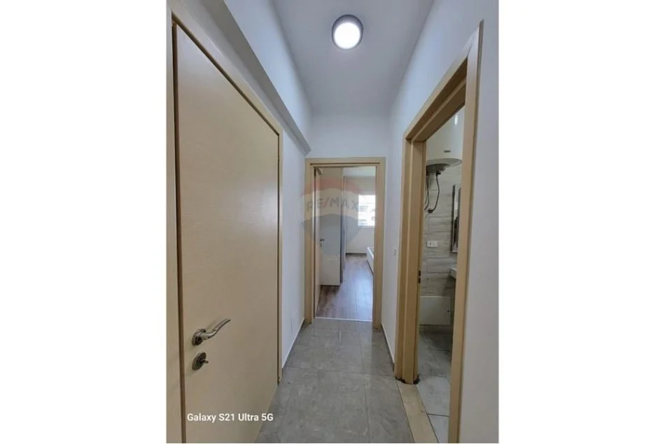 Tirane, shitet apartament 2+1+Ballkon , 106 m² (ish- Restorant Durresi - Stacioni i Trenit, Shqipëri)