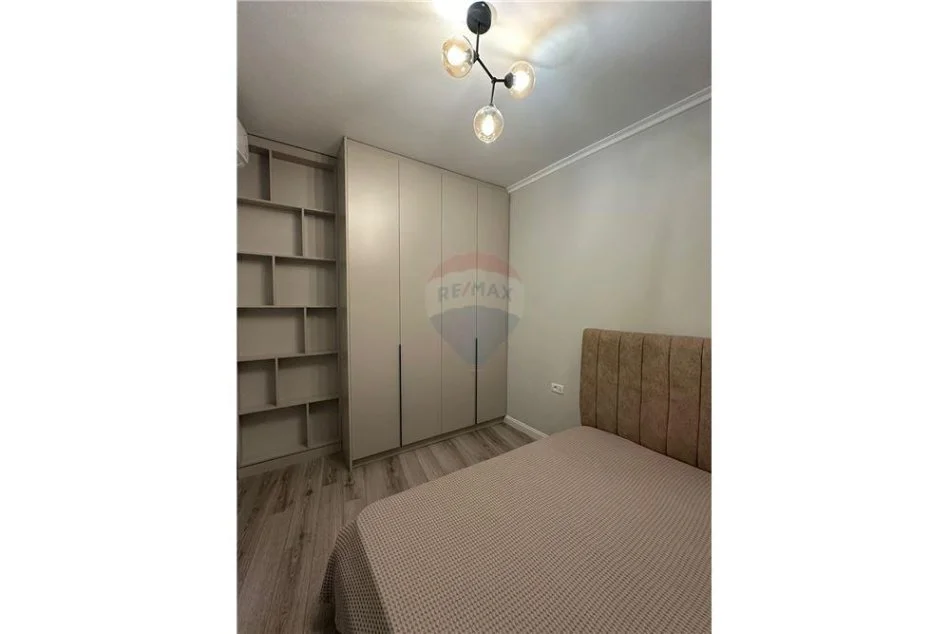 Tirane, jepet me qera apartament 1+1 , 73 m² 650 € (Rose Garden - Tegu)