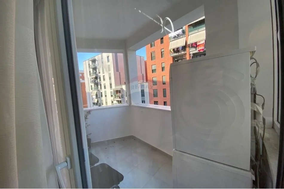 Tirane, jepet me qera apartament 1+1 Kati 3, 75 m² 550 € (Astir, Unaza e Re, River Residence)