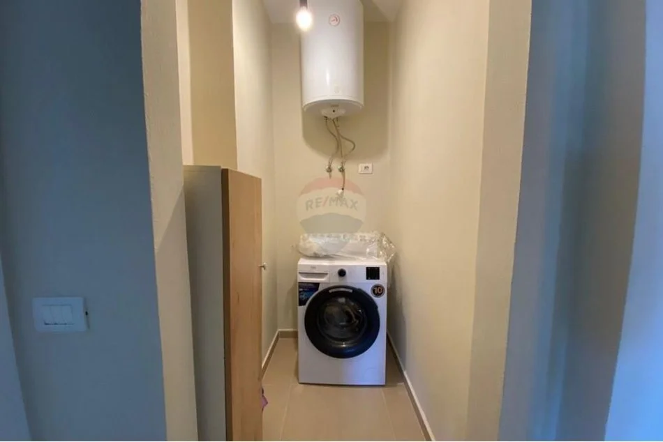 Tirane, jepet me qera apartament 1+1 Kati 2, 70 m² 450 € (Don Bosko)