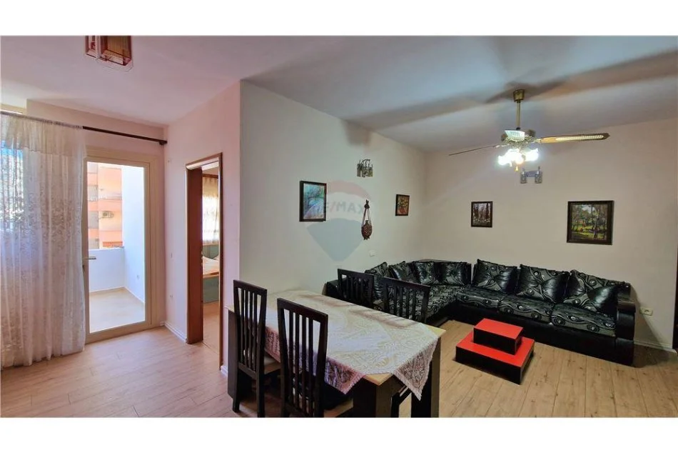 Vlore, shitet apartament 1+1+Ballkon Kati 4, 75 m² 110.000 € (Skele)