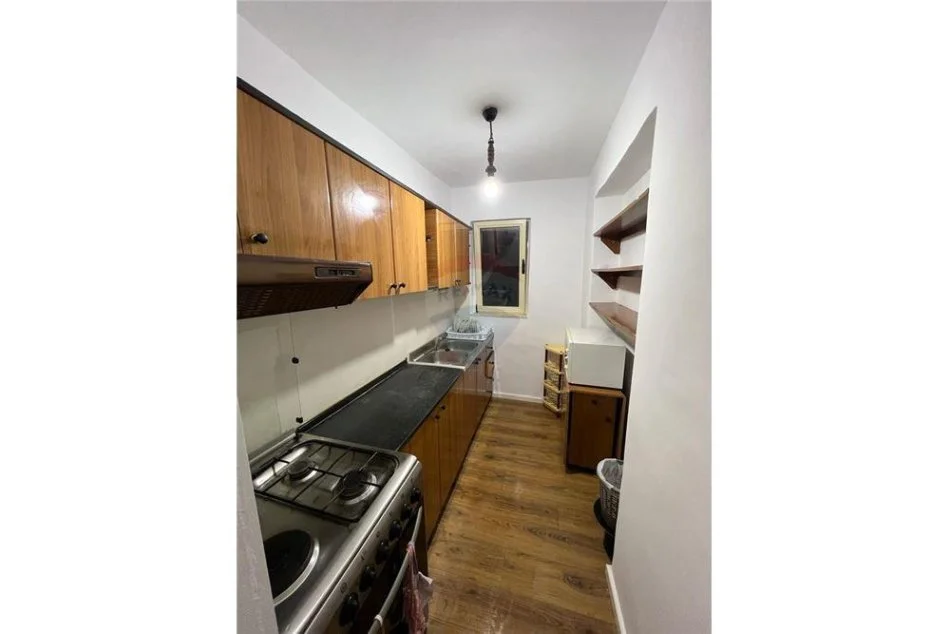 Shqiperi, jepet me qera apartament 2+1+Ballkon Kati 5, 98 m² (margarita tutulani)