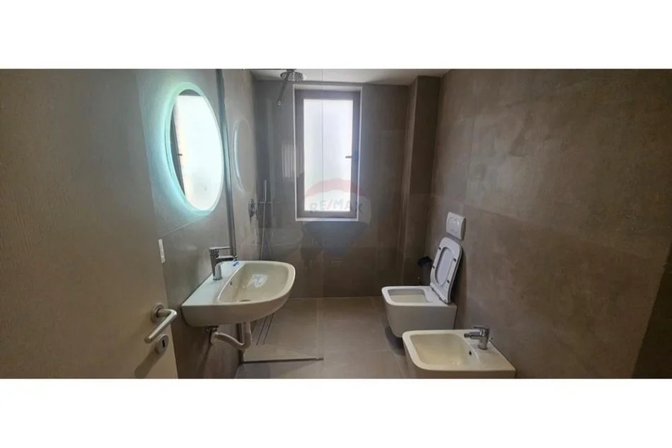 Tirane, jepet me qera apartament 3+1 Kati 2, 100 m² 600 € (xhanfize keko)