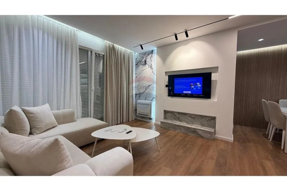 Tirane, jepet me qera apartament 2+1+Ballkon Kati 2, 100 m² 1.200 € (liqeni i thate)