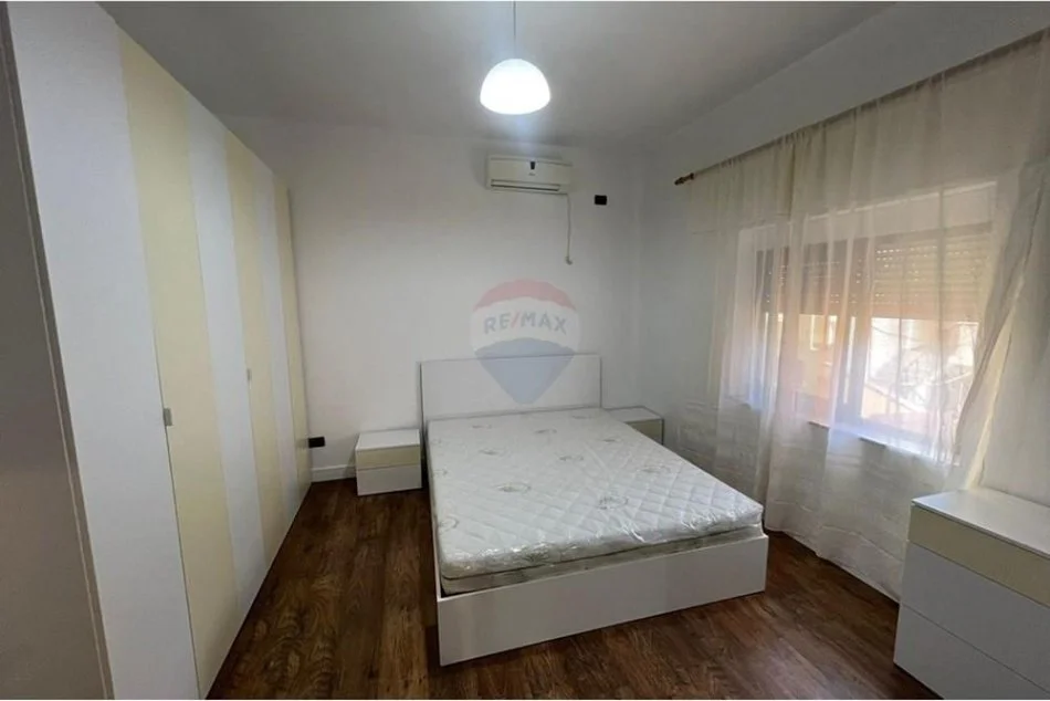 Tirane, jepet me qera apartament 2+1 Kati 2, 101 m² 600 € (rruga mine peza)