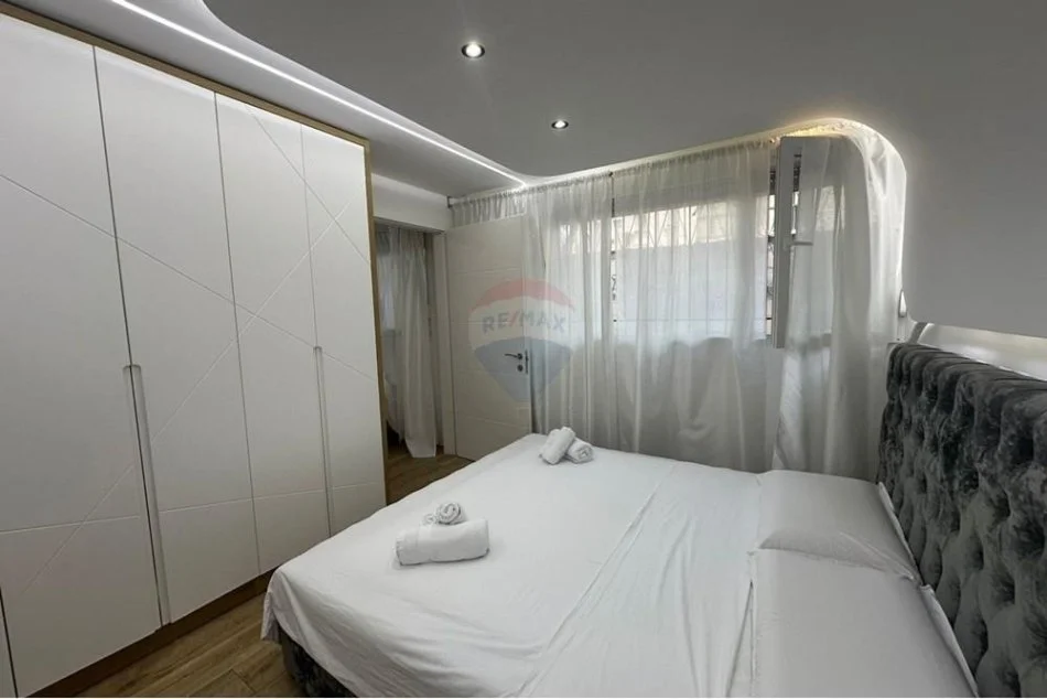 Tirane, jepet me qera apartament 1+1 , 55 m² 650 € (Rr. Muhamet Gjollesha)