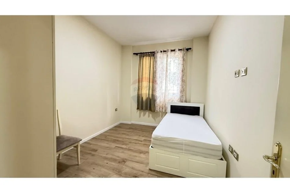 Shqiperi, jepet me qera Vile 2+1 Kati 1, 78 m² 600 € (myslym shyri)