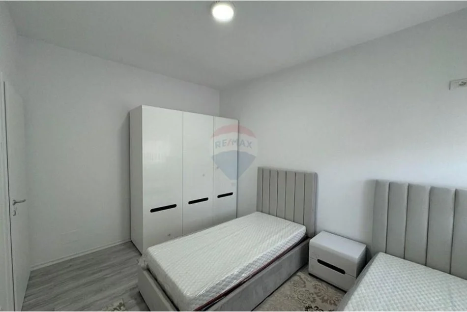 Tirane, shitet apartament 3+1 Kati 4, 143 m² 340.000 € (Rr. Hamdi Sima)