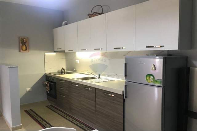Tirane, jepet me qera apartament 1+1+BLK Kati 3, 64 m² 340 Euro