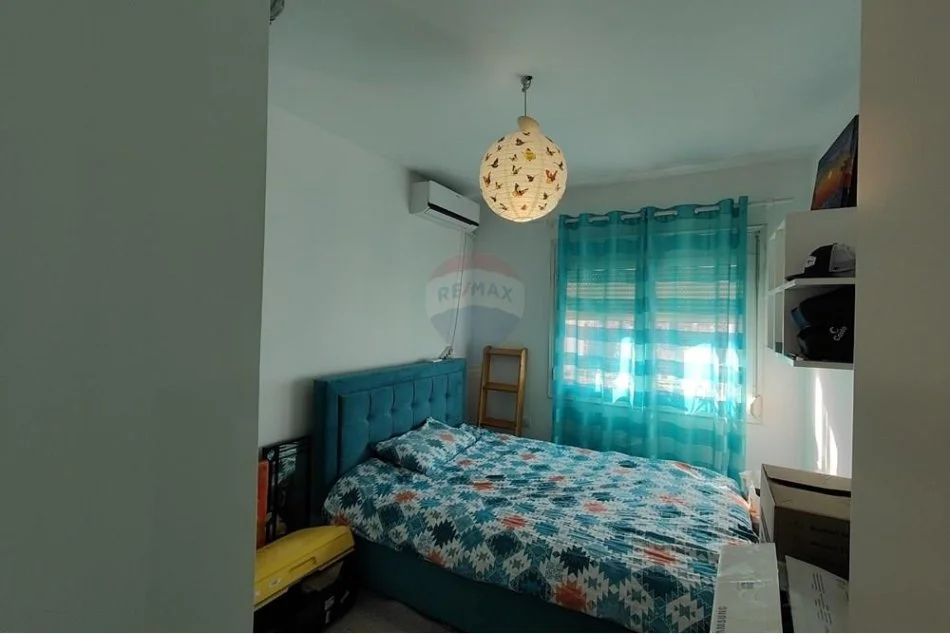 Tirane, jepet me qera apartament 2+1 Kati 9, 93 m² 800 € (Myslym Shyri)