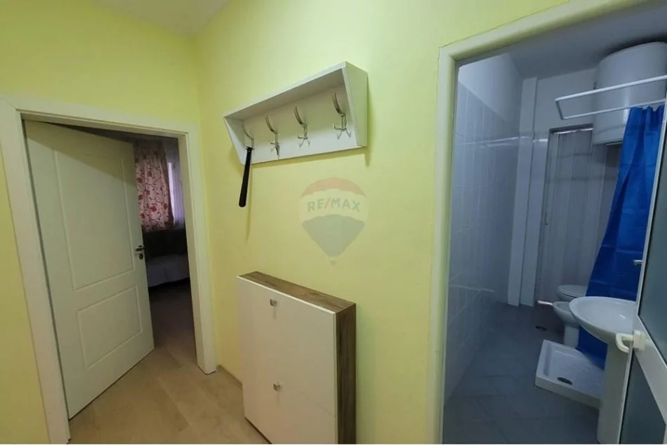 Tirane, jepet me qera apartament 1+1 Kati 2, 55 m² 500 € (Rruga Bardhyl)
