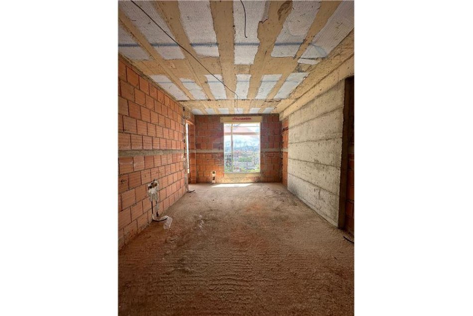 Tirane, shitet apartament 1+1 Kati 10, 66 m² 95.000 € (5 MAJ)