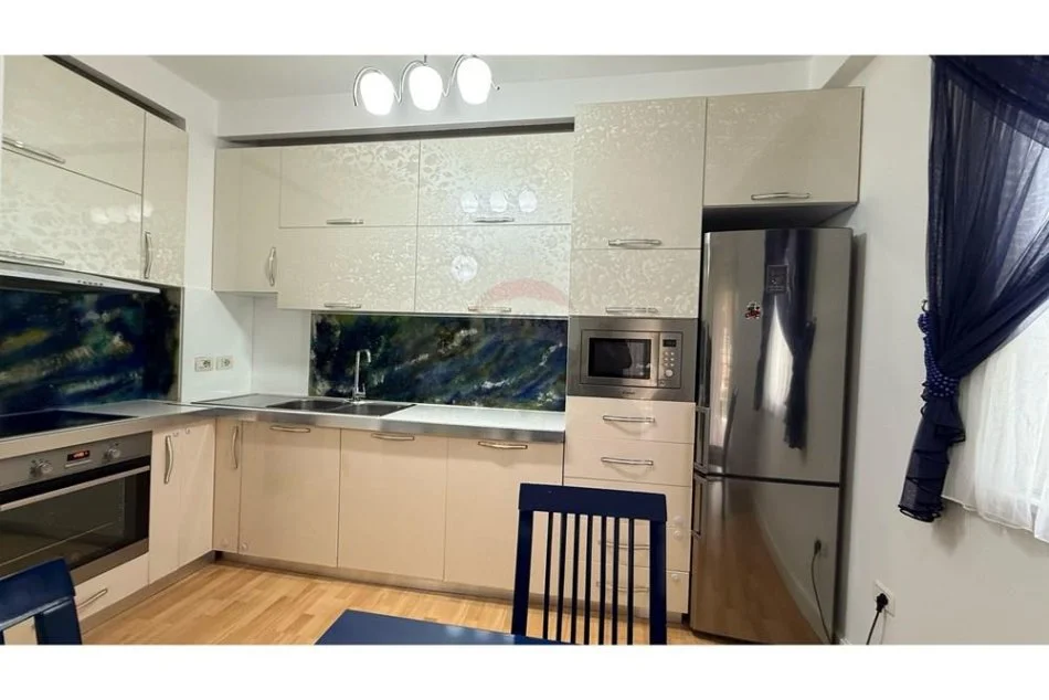 Tirane, jepet me qera apartament 2+1 Kati 3, 95 m² 600 € (Rruga Frosina Plaku)