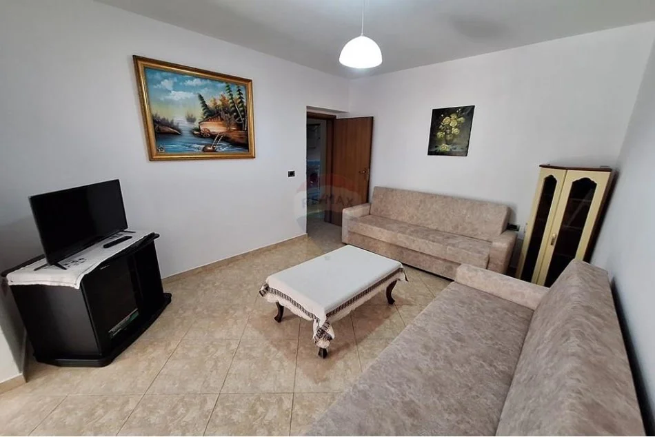 Tirane, jepet me qera apartament , 60 m² 450 € (Ali Demi)