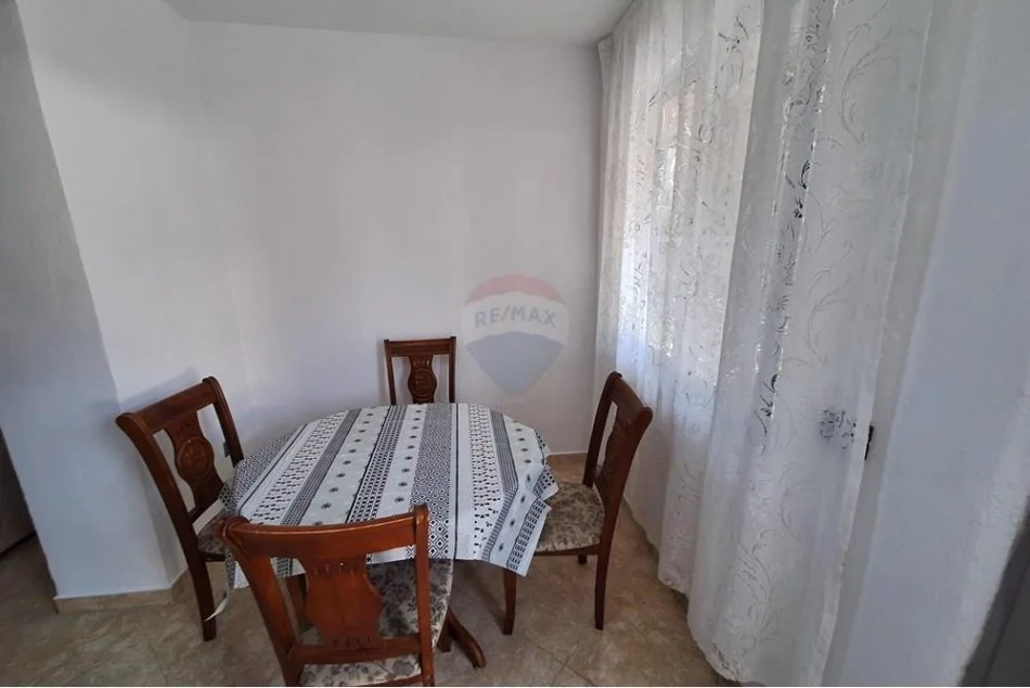 Tirane, jepet me qera apartament , 60 m² 450 € (Ali Demi)