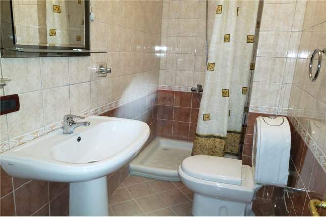 Tirane, jepet me qera apartament 2+1+BLK Kati 5, 101 m² 520 Euro (Him Kolli)