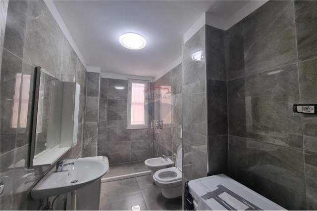Tirane, shitet apartament 1+1 Kati 1, 52 m² 67.000 Euro (rruga e zallit)