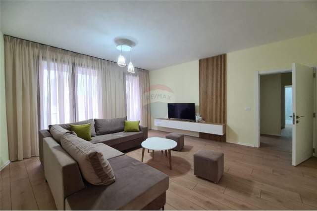 Tirane, jepet me qera apartament 2+1+BLK Kati 5, 119 m² 650 Euro (Rruga Kavajes)