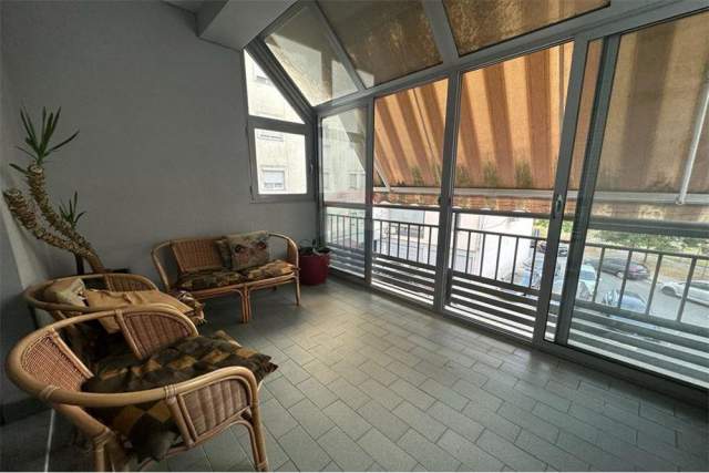 Tirane, jepet me qera apartament 3+1+BLK Kati 2, 140 m² 800 Euro (Zogu i Zi)