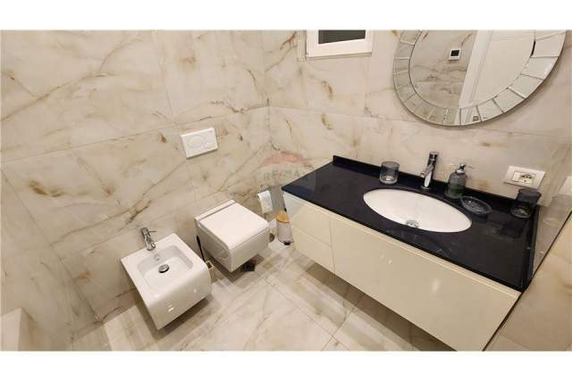 Tirane, jepet me qera apartament 2+1+BLK Kati 2, 108 m² 900 Euro (Kopeshti Botanik)