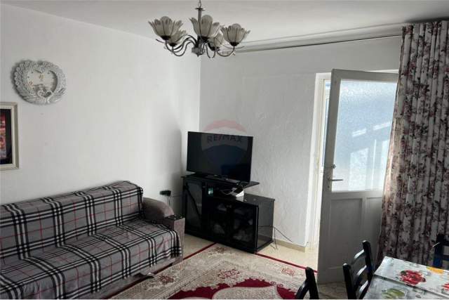 Tirane, jepet me qera apartament 1+1+A+BLK Kati 5, 60 m² 400 Euro (Petro Nini Luarasi)