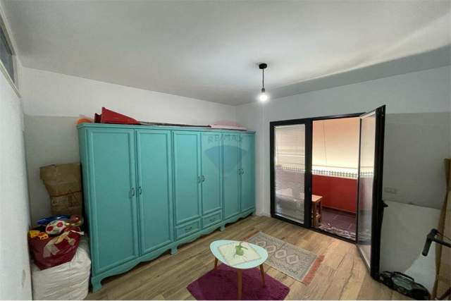 Tirane, jepet me qera apartament 2+1 Kati 6, 112 m² 450 Euro