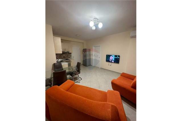 Tirane, jepet me qera apartament 2+1+A Kati 3, 75 m² 550 Euro