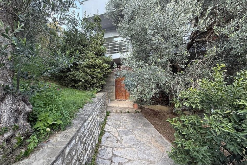 Tirane, shes Vile 2+1+Aneks+Ballkon Kati 2, 260 m² 380.000 € (Koder Vore)