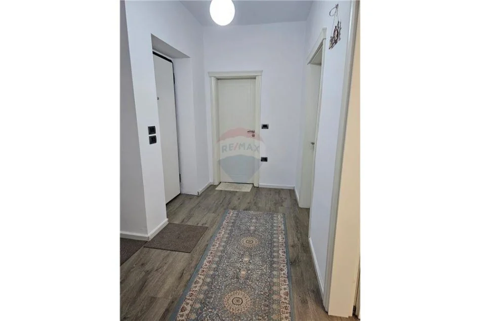 Tirane, shitet 2+1, , 58 m² 130,000 € (Rruga Muhamet Gjollesha)