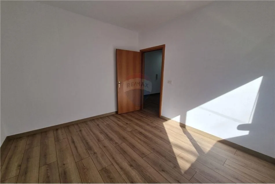 Tirane, jepet me qera apartament 2+1 Kati 7, 80 m² 165,000 € (Rruga e Dibres - Kompleksi Halili - Rruga e Dibrës - Selvia, Albania)