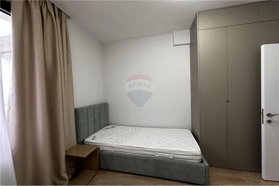 Shqiperi, jepet me qera 2+1+Ballkon Kati 3, 105 m² 800 € (Frosina Plaku)