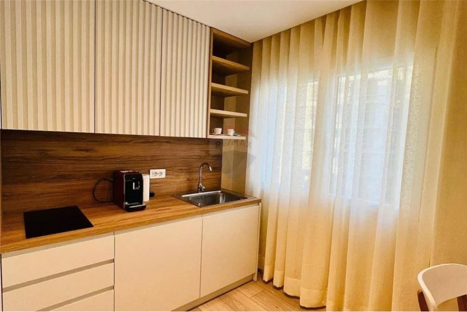 Tirane, shitet apartament 2+1 Kati 3, 98 m² 210.000 € (Rruga Zenel Baboci - Pazari i Ri - Rruga e Barrikadave, Shqipëri)