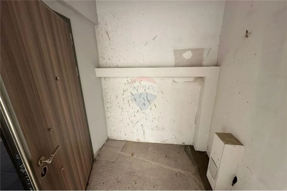 Tirane, shitet apartament 1+1+Aneks+Ballkon , 103 m² 109.000 € (Rruga Bedri Karapici)