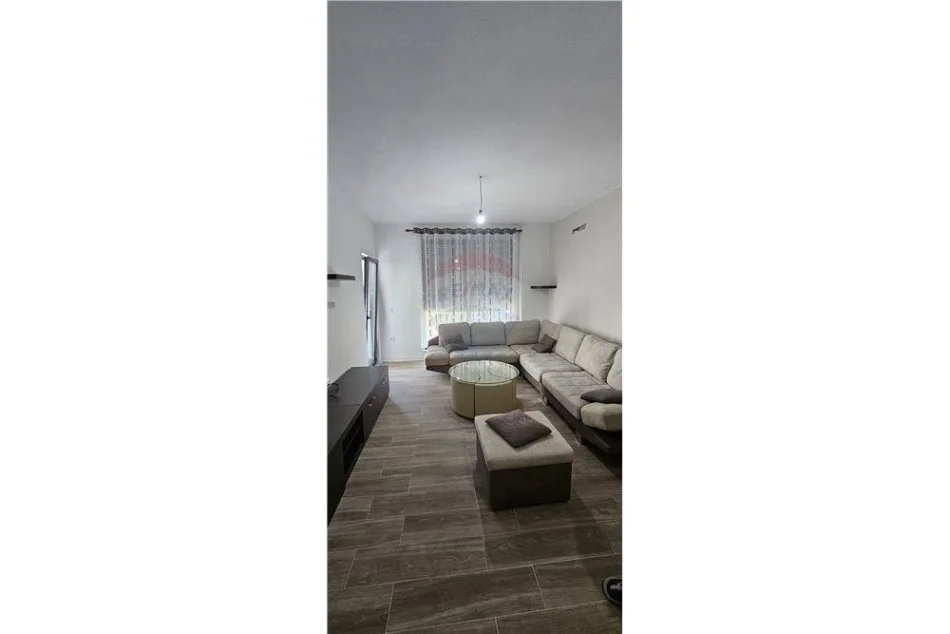 jepet me qera apartament 2+1 Kati 5, 70 m² 450 € (xhanfize keko)