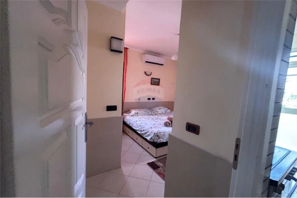 Tirane, jepet me qera apartament 1+1 Kati 1, 65 m² 390 € (Rruga Gjon Mili)