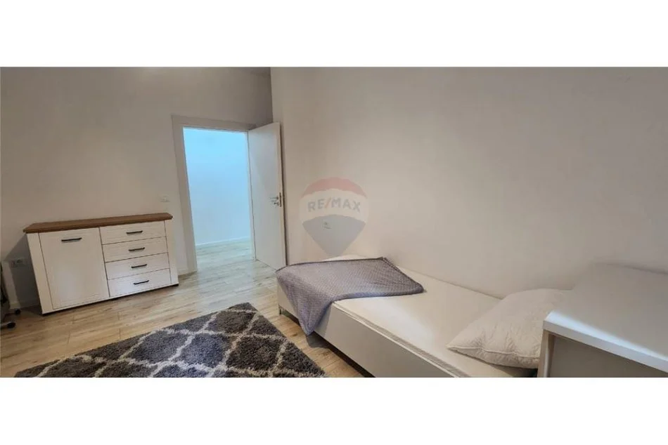 Tirane, jepet me qera apartament 2+1 Kati 1, 99 m² 550 € (Rruga Fuat Toptani)