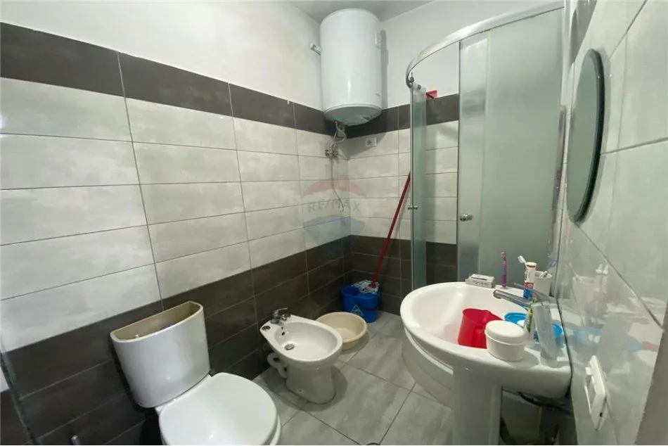 Tirane, jepet me qera apartament 2+1 Kati 5, 100 m² 450 € (Aleksandri i Madh, Astir)