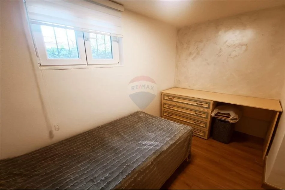 Tirane, jepet me qera apartament 2+1 Kati 1, 75 m² 750 € (Bardhok Biba)
