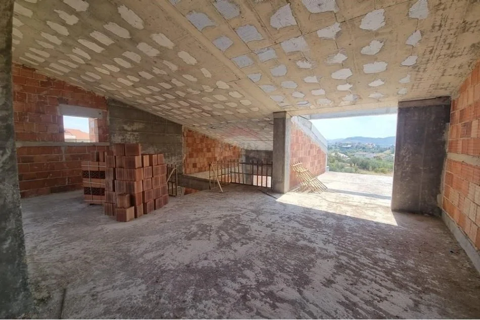 Tirane, shitet apartament 2 Katshe Kati 2, 503 m² 600.000 € (VILE PER SHITJE NE KOMPLEKS LUKSOZ NE FARKE!)