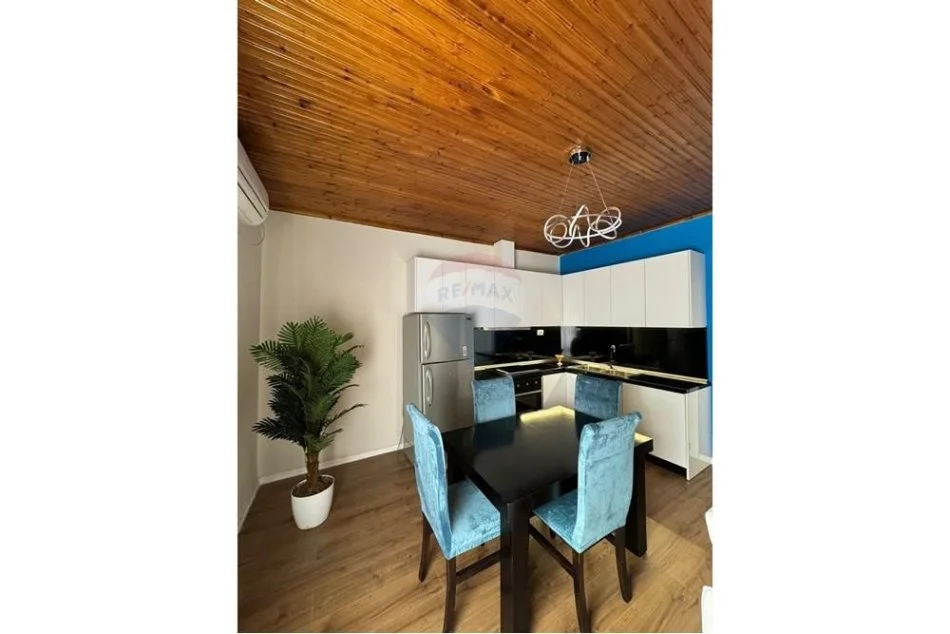 Tirane, jepet me qera apartament 1+1 Kati 6, 76 m² 600 € (Jepet me qira apartament 1+1 te Shallvaret)