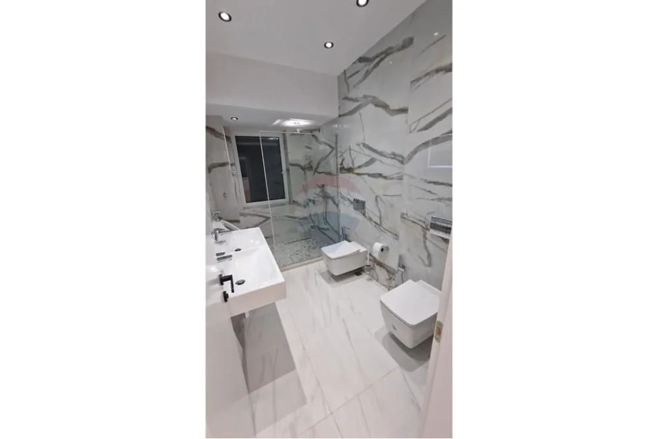 Tirane, shitet apartament 3+1 Kati 3, 104 m² 255.000 € (Apartament 3+1 per shitje tek Rr. Durresit !)