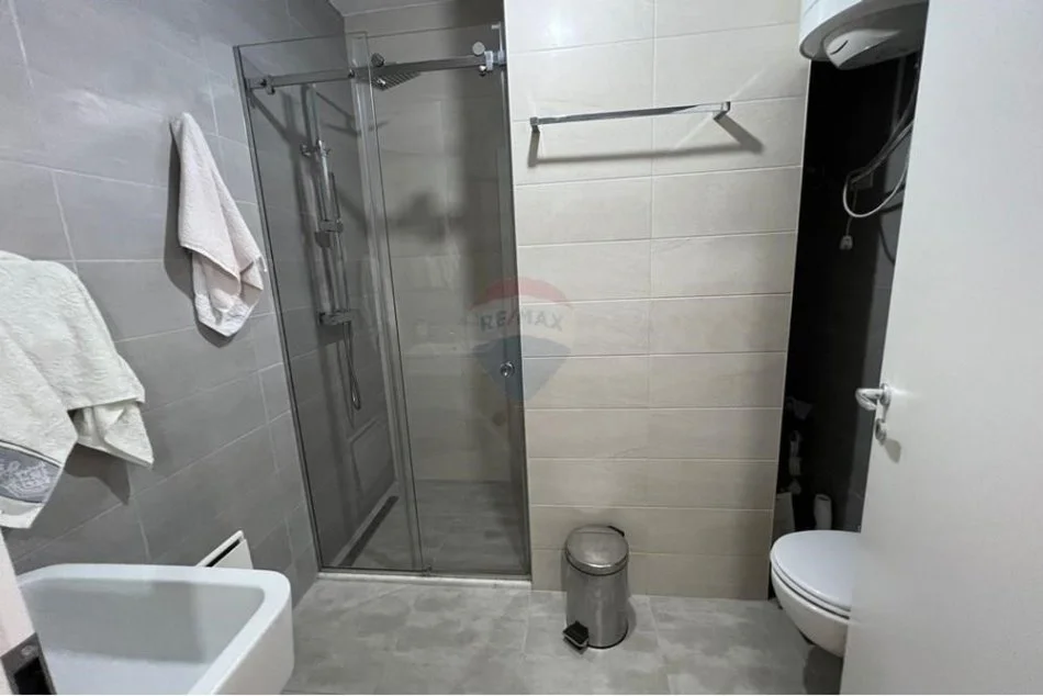 Tirane, shitet apartament 2+1 Kati 2, 107 m² 200.000 € (Apartament 2+1+2 + garazhd per shitje,Siri Kodra ,)